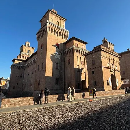 Al Castello Ferrara
